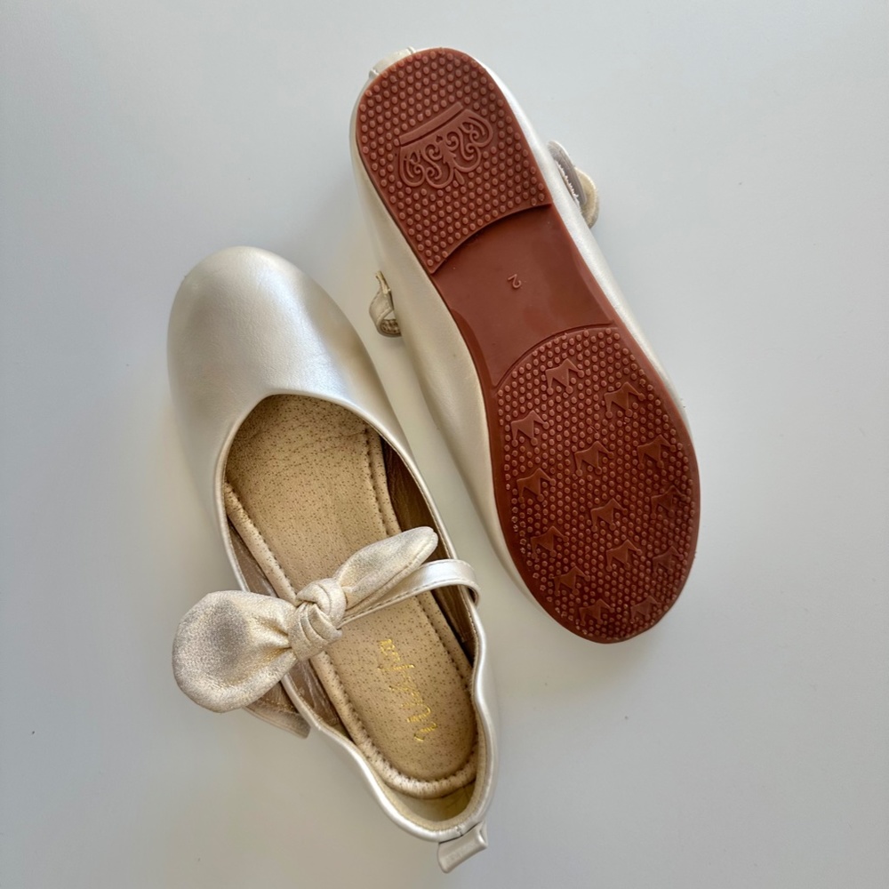 Girls Size 2 ballet flats